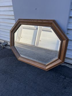 Elongated Hexagonal Mirror