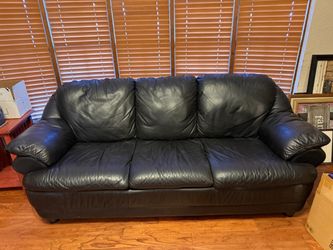 Natuzzi brand, Italian Leather 3-Piece Living Room Set – Excellent Condition