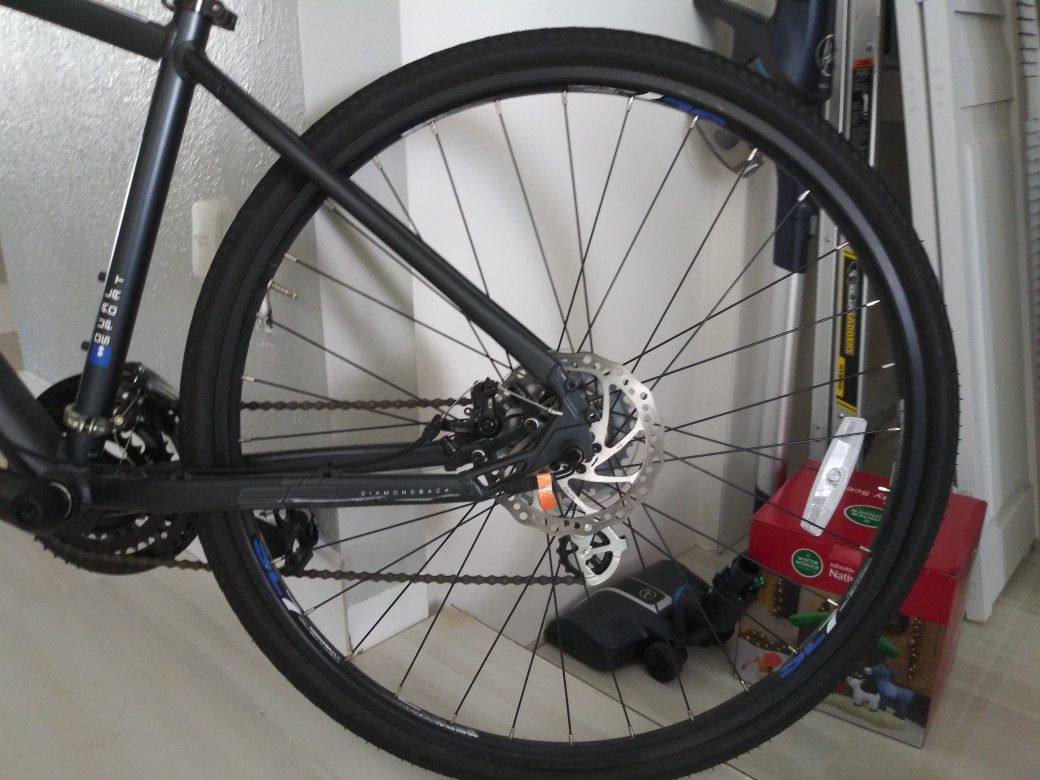Bicicleta profesional Dinnamon Nueva no uso