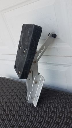 Outboard Kicker Bracket 