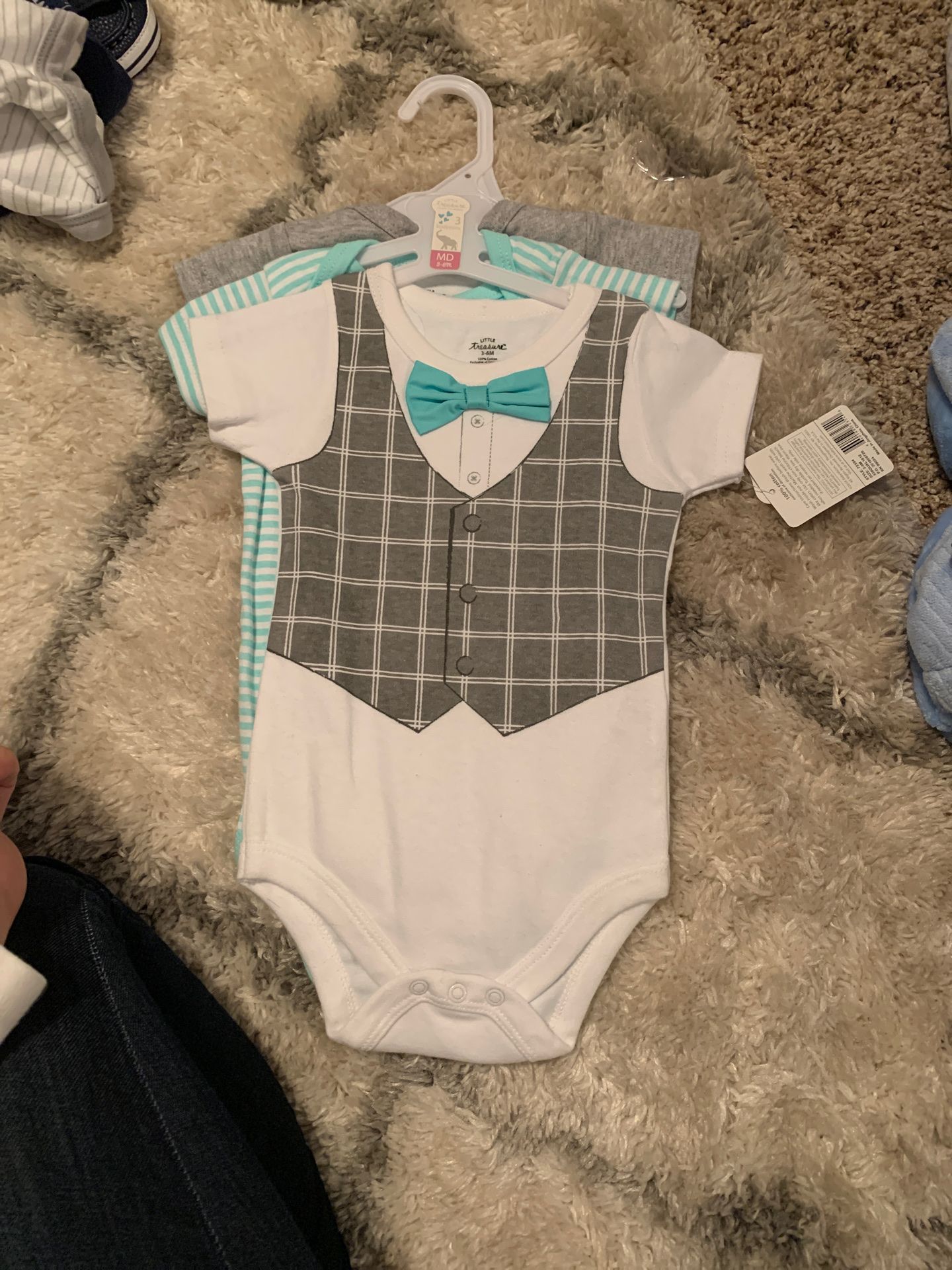 New onesies ! 3-6 months
