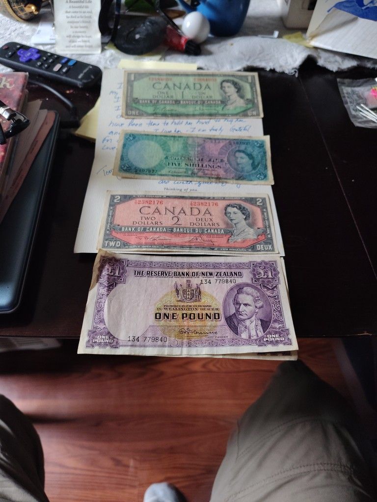 Canada 2 Bills Fiji 1 Bill New Zealand 5 Bills