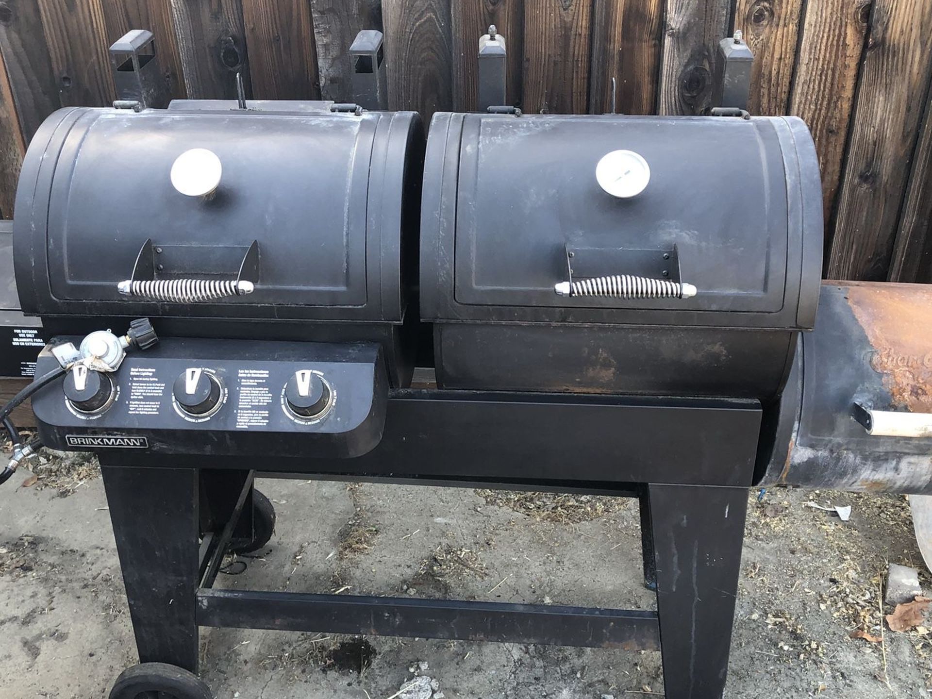 Brinkmann offset smoker and propane grill combo