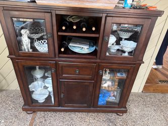 Hutch, display cabinet