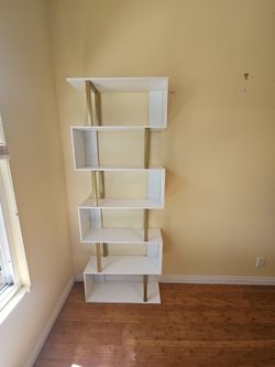 White and Gold Wall-Mounted Shelves (Set of 2)