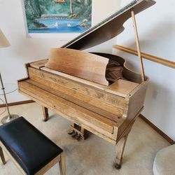 Free Starr Piano Co. Baby Grand Piano