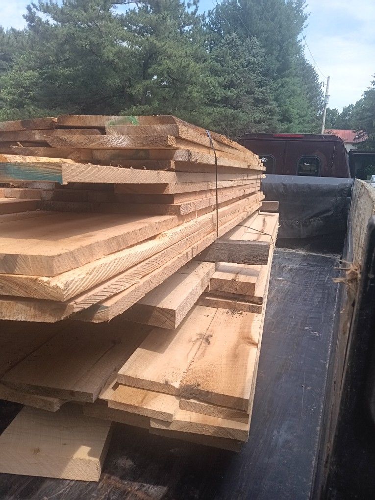 800 Bd Ft Poplar 4/4 Rough Cut, Random Width, Offering Full Lot