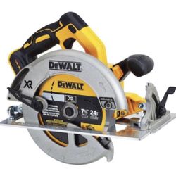 DEWALT 20-Volt MAX XR Cordless Brushless 7-1/4 in. Circular Saw (Tool-Only)