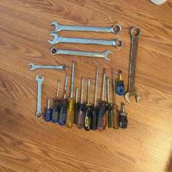 Small Hand Tool Lot