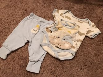 Cow baby outfit. Boutique 6-9 months size. Neutral unisex