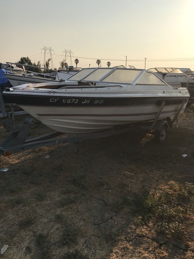 Outboard boat