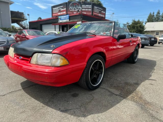 1992 Ford Mustang