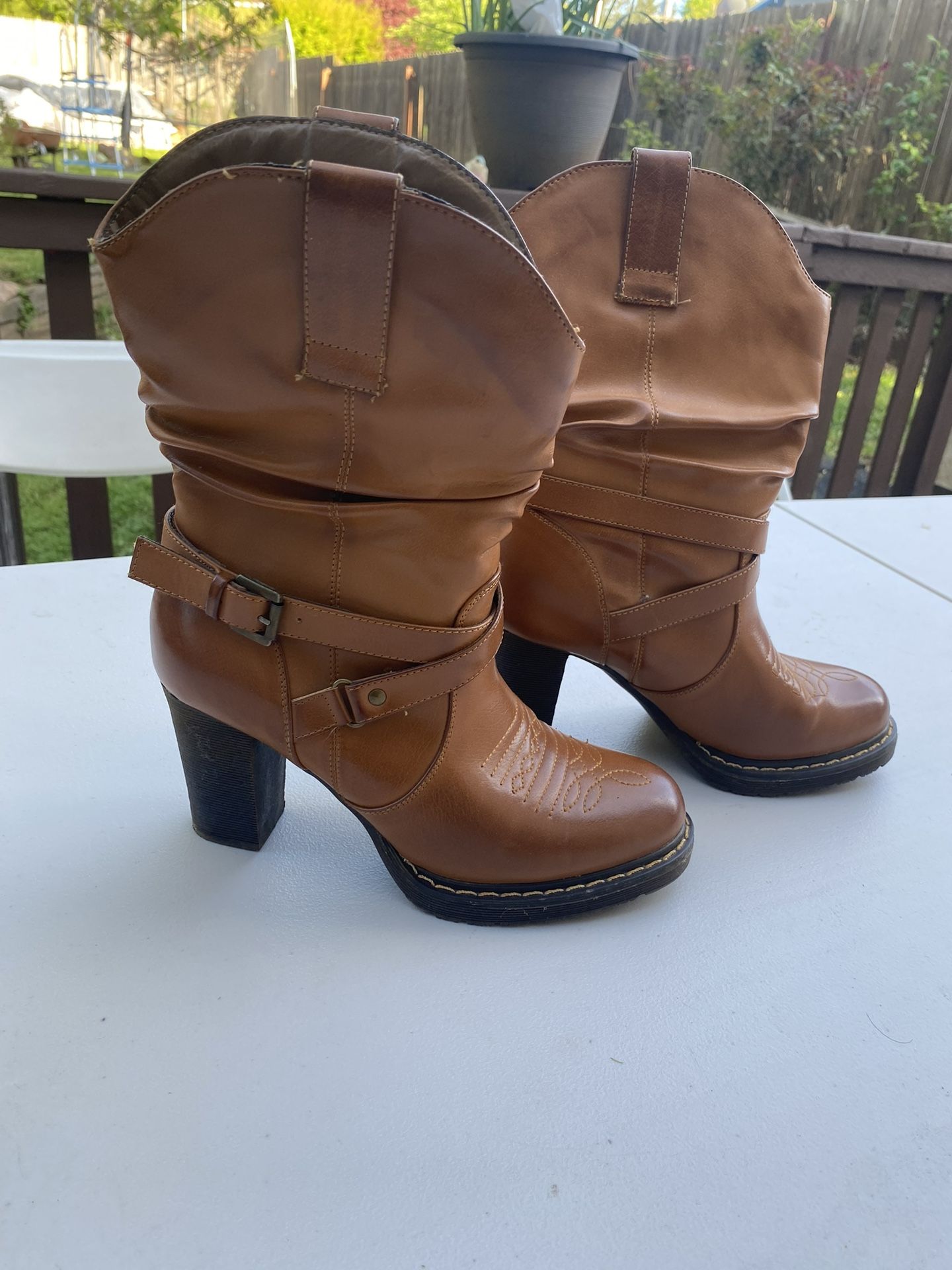 Women’s Boot/Shoe