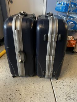 Set of Samsonite Luggage Case
