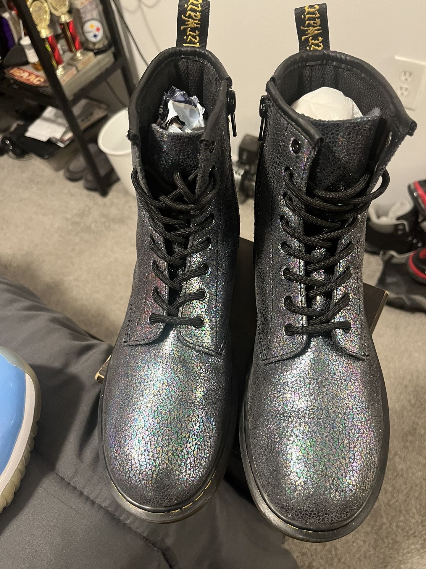 Dr Martens Boots Size 6 glitter, blue/Grey $60    