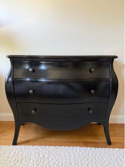 Modern Curvy Black Dresser - 4 drawers