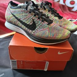 Nike Flyknit Racer 