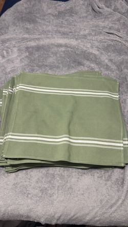 100 SAGE 18x21 Cloth Striped Bistro Napkins Clean