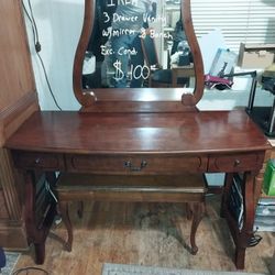 IKEA 3 drawer vanity with mirror and bench, excellent condition.