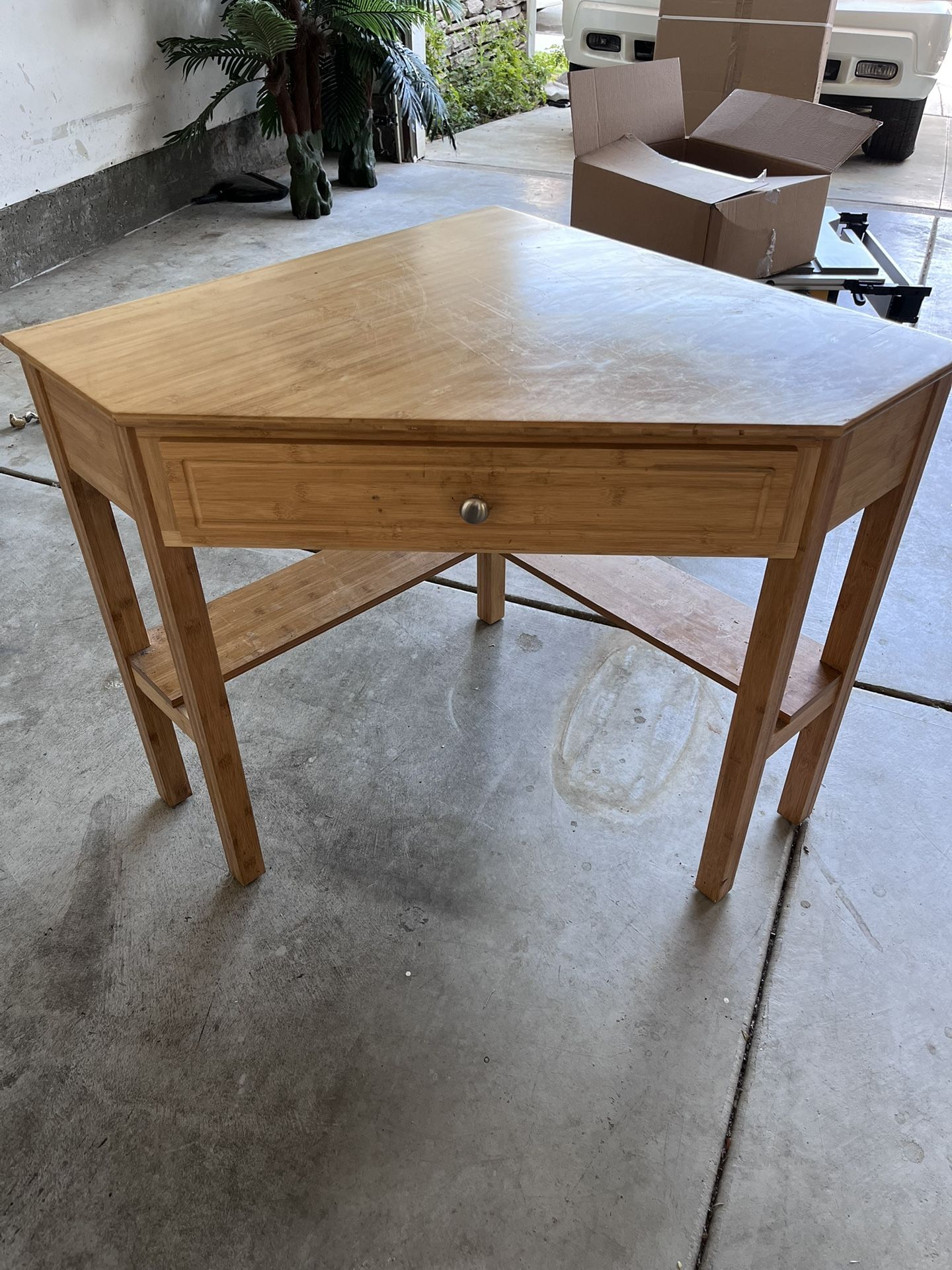 Corner Desk