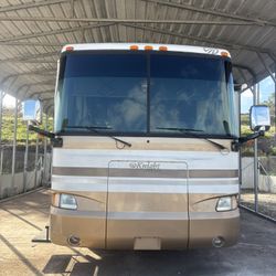 2004 Monaco Knight 34PDD - Class A Diesel RV - 2 Slides
