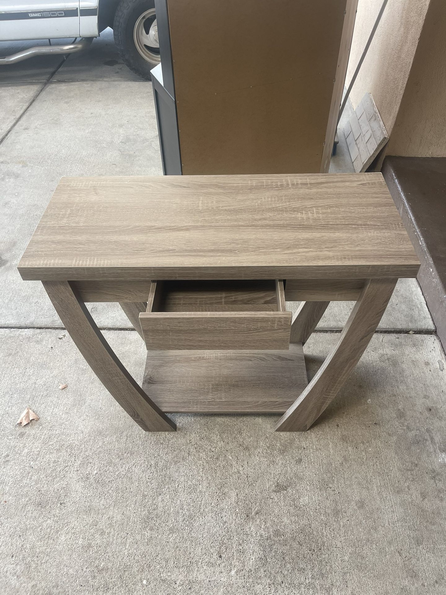Wooden Drawer Stand