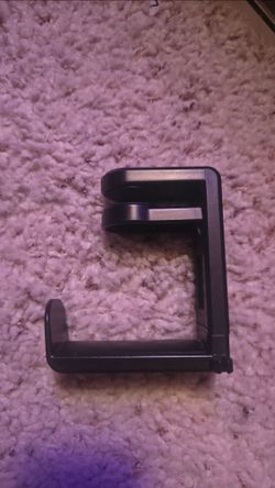 Under desk Headset mount