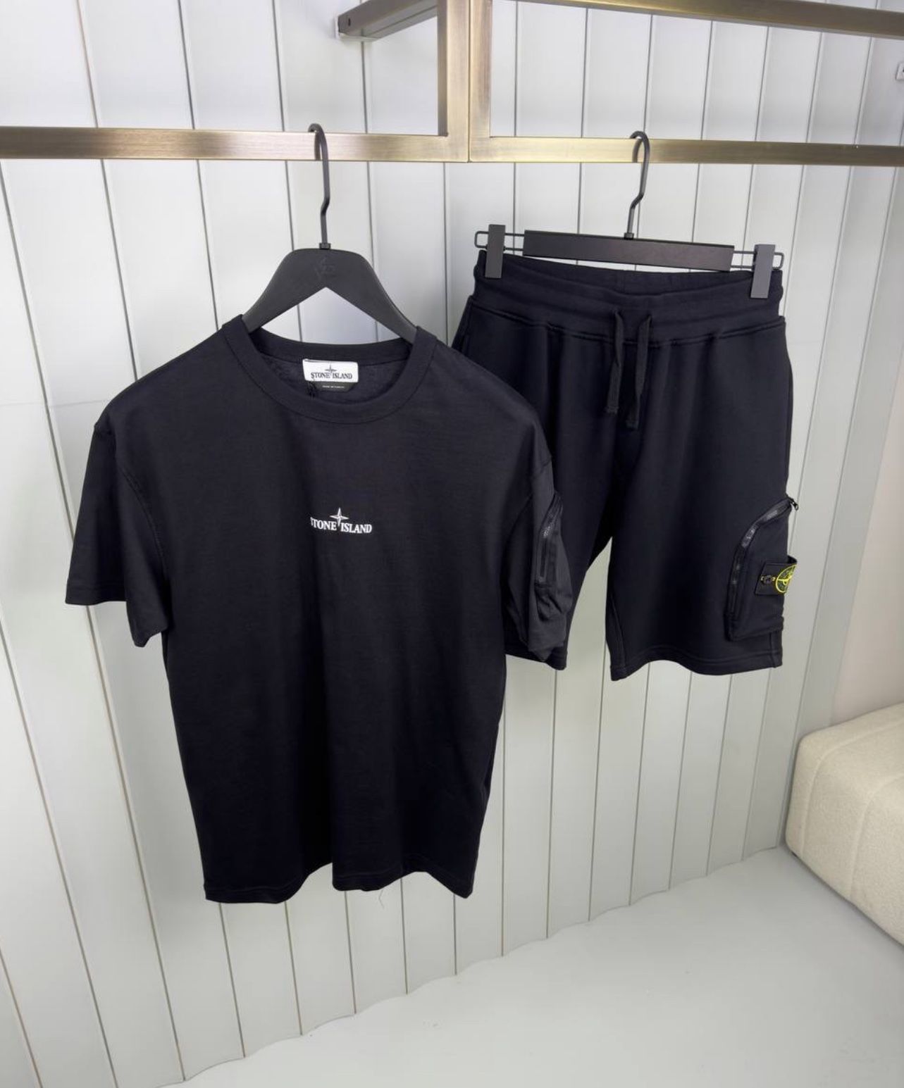 STONE ISLAND T SHIRT AND SHORT