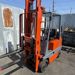 Toyota Forklift 