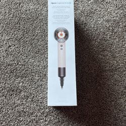 NIB DYSON SUPERSONIC NURAL BLOWDRYER