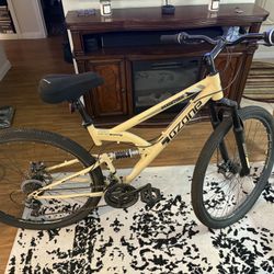Mountain Bike - 29” Wheels, Upgraded Seat, Lights, and Tool Kit