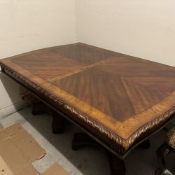 Dining Table & Chair Set