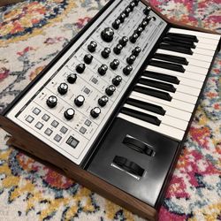 Moog Sub Phatty Custom with gig bag