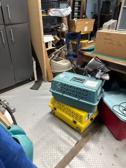 Pet carriers