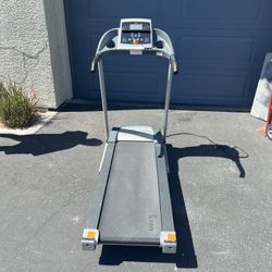 SUNNY Health & Fitness Treadmill /LIKE NEW