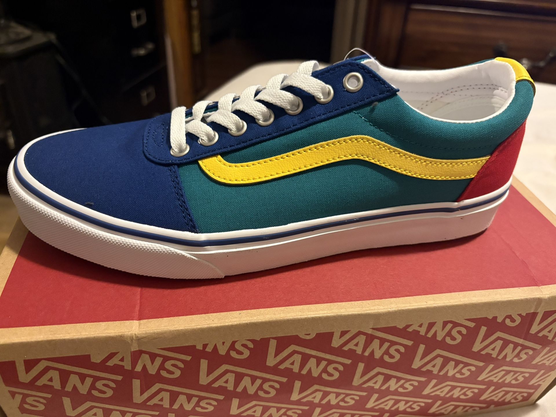 Vans Sneakers