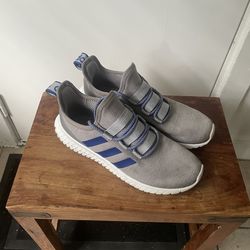 Men’s Adidias Sneakers/shoes size 11