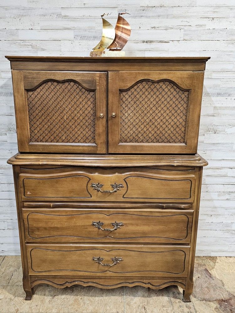 Vintiage Provincial Chest