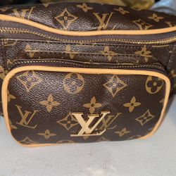 LV Bumbag