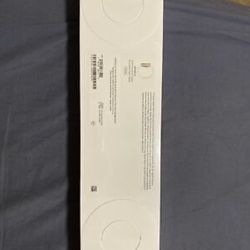 New Apple Watch series 6 gold 44mm Or 40mm gps new sealed For Sale Or Trade For iPhone 11 Pro Max
