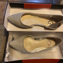 Guess Flats Size 7