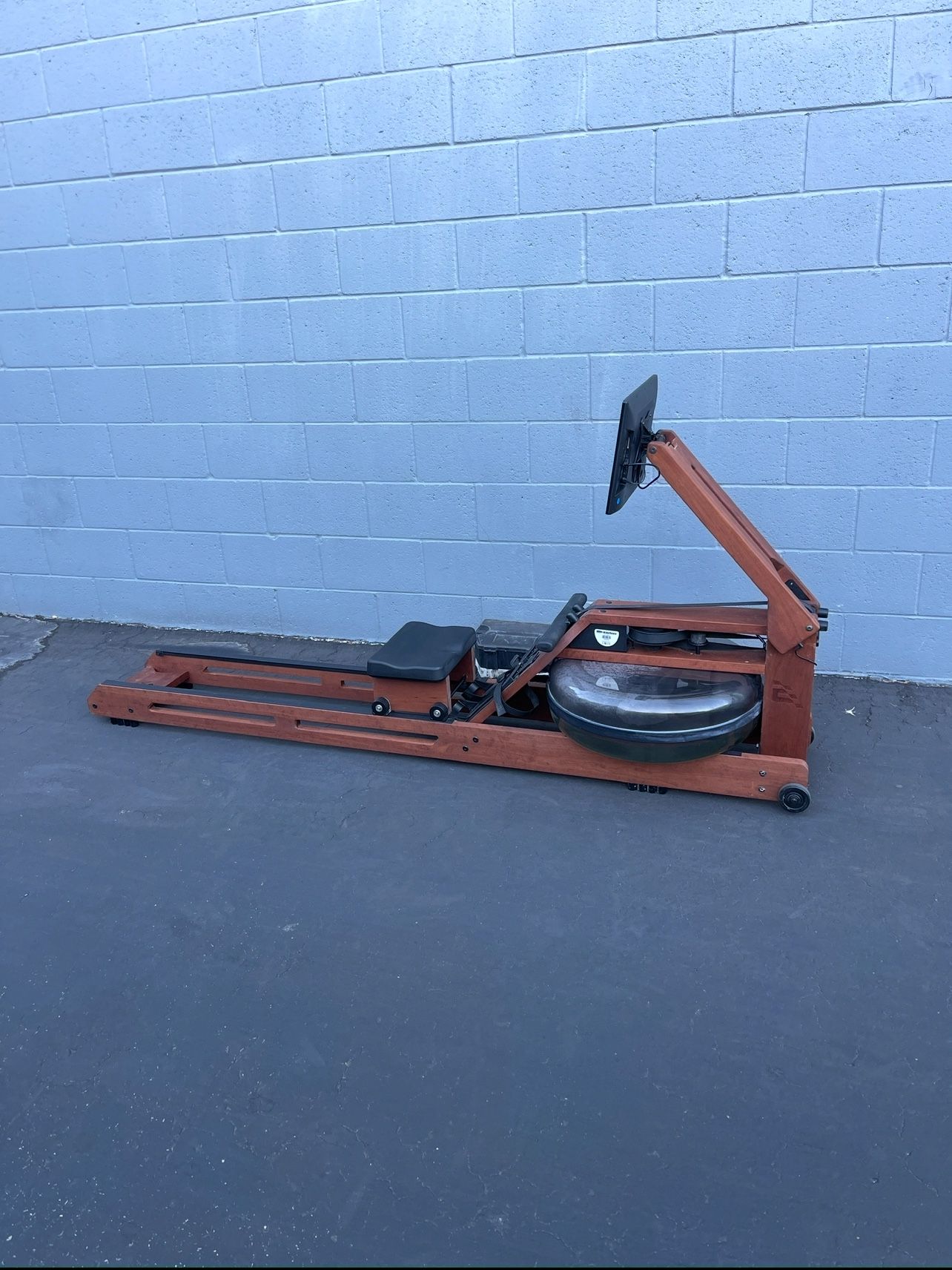 Ergatta WaterRower Rowing Machine…. Home Gym Fitness….