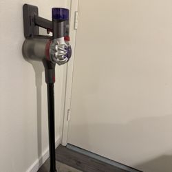 Dyson Vacuum 