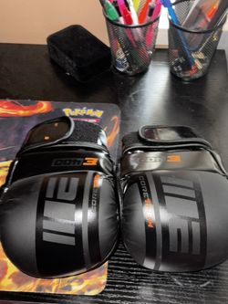 Engage Sparring MMA Gloves