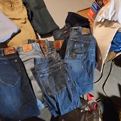 Levi's And Other Jean Brans 👖 