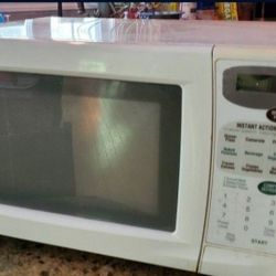 Medium Microwave Oven 