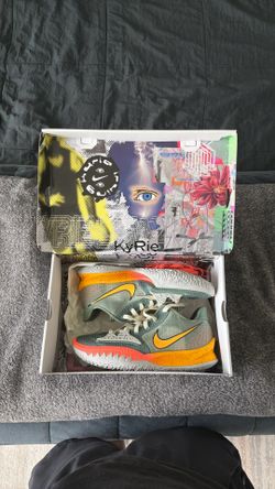 Nike Kyrie Low 4 ‘Sunrise’ - NY vs NY Edition - Size 9.5