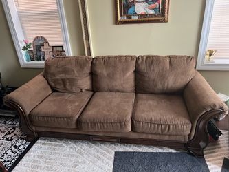 Living room sofa love seat $300 everything ASAP