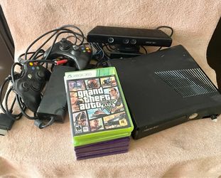 Xbox 360 Console Bundle with Kinect and Games