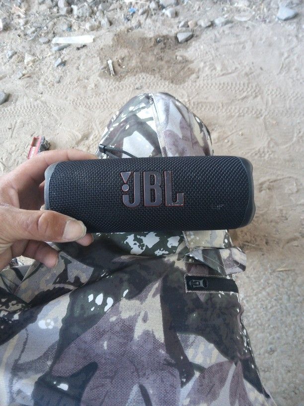 Brand New JBL Flip 6
